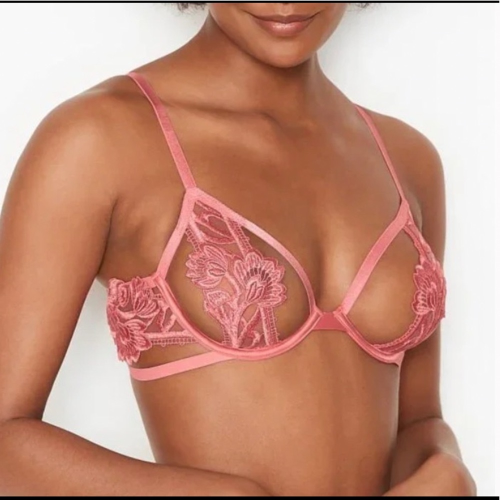 ❤️ VS Very Sexy Embroidered Demi Bra